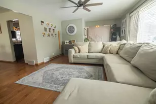 1424 Hickory Way, Racine, WI 53405 - Photo 11