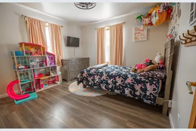 1424  Hickory Way, Racine, WI 53405 - Photo 35