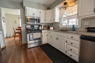 1424 Hickory Way, Racine, WI 53405 - Photo 17