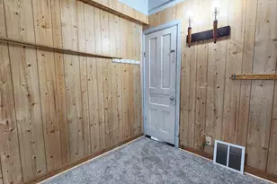 1527 N 33rd St, Milwaukee, WI 53208 - Photo 11