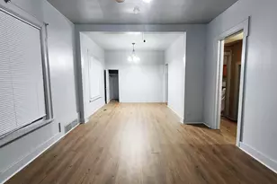 1527 N 33rd St, Milwaukee, WI 53208 - Photo 3