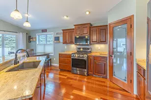 905 Pioneer Dr, Holmen, WI 54636 - Photo 11