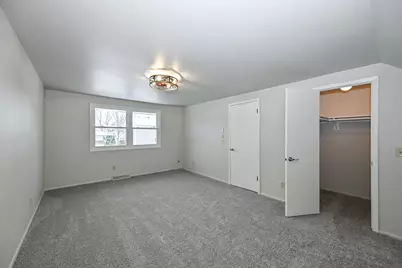 15199 W Fenway Ct, New Berlin, WI 53151 - Photo 13