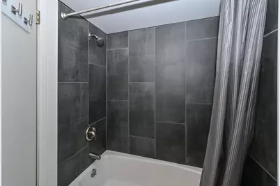 15199 W Fenway Ct, New Berlin, WI 53151 - Photo 15