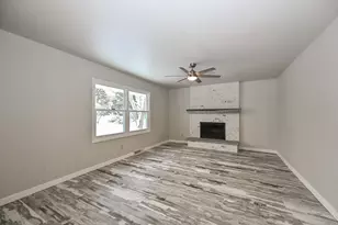 15199 W Fenway Ct, New Berlin, WI 53151 - Photo 11