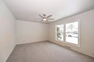 15199 W Fenway Ct, New Berlin, WI 53151 - Photo 3