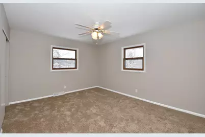 W234N7604  Woodside Rd, Sussex, WI 53089 - Photo 17