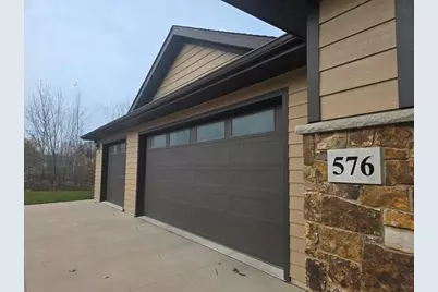 576  Trail Ridge Ln, Plymouth, WI 53073 - Photo 33
