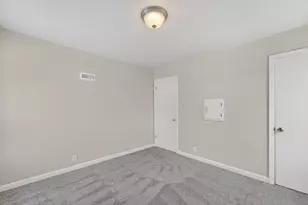 2822 S 48th St, Milwaukee, WI 53219 - Photo 11