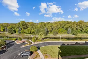 6995 S Riverwood Blvd, Franklin, WI 53132 - Photo 5