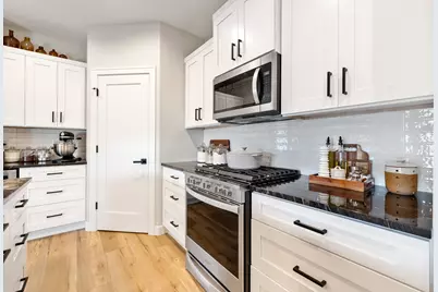 1870  Woodland Way #433-1, Slinger, WI 53086 - Photo 29