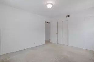 1311 E Randolph Ct, Milwaukee, WI 53212 - Photo 15