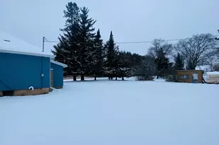 210 S Oak St, Crivitz, WI 54114 - Photo 7