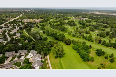 8266 S Country Club Cir, Franklin, WI 53132 - Photo 57