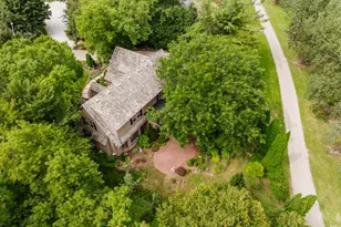 8266 S Country Club Cir, Franklin, WI 53132 - Photo 49