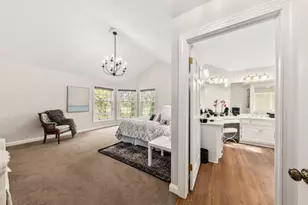 8266 S Country Club Cir, Franklin, WI 53132 - Photo 23