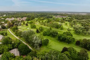 8266 S Country Club Cir, Franklin, WI 53132 - Photo 55