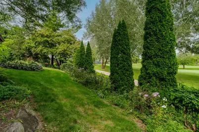 8266 S Country Club Cir, Franklin, WI 53132 - Photo 43