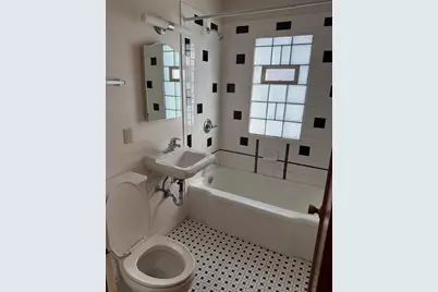 6100 W Lisbon Ave, Milwaukee, WI 53210 - Photo 9