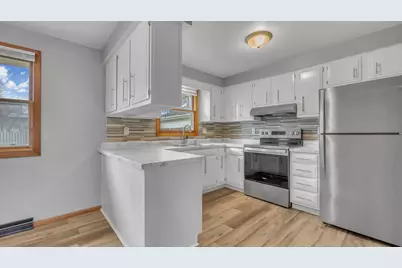 1702 N 26th St, Sheboygan, WI 53081 - Photo 5