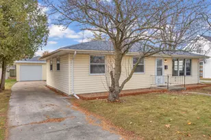 1702 N 26th St, Sheboygan, WI 53081 - Photo 25