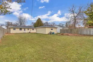 1702 N 26th St, Sheboygan, WI 53081 - Photo 27