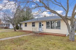 1702 N 26th St, Sheboygan, WI 53081 - Photo 1