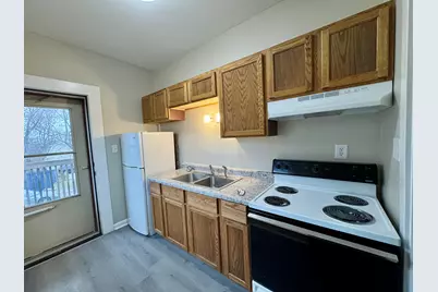 1515  Taylor Ave #4, Racine, WI 53403 - Photo 5