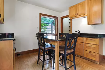 7003 W Mt Vernon Ave, Milwaukee, WI 53213 - Photo 9