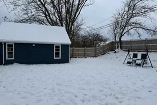 125 Summit Dr, Port Washington, WI 53074 - Photo 3