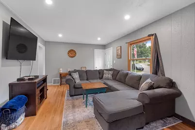 125  Summit Dr, Port Washington, WI 53074 - Photo 9