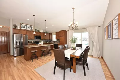 W205N17365  Spring Ridge Dr, Jackson, WI 53037 - Photo 9