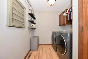 W205N17365 Spring Ridge Dr, Jackson, WI 53037 - Photo 19