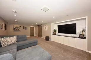 W205N17365 Spring Ridge Dr, Jackson, WI 53037 - Photo 27