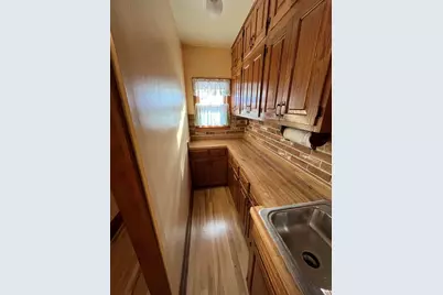 3711 W Orchard St, Milwaukee, WI 53215 - Photo 9