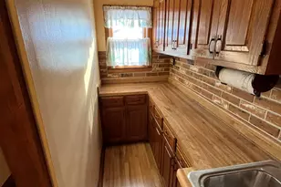 3711 W Orchard St, Milwaukee, WI 53215 - Photo 9