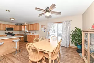 107 Prairie Dr, Walworth, WI 53184 - Photo 7