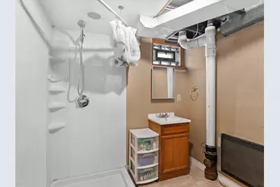 1025 N 15th St, Manitowoc, WI 54220 - Photo 23