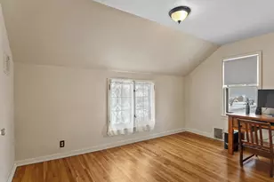 1025 N 15th St, Manitowoc, WI 54220 - Photo 19