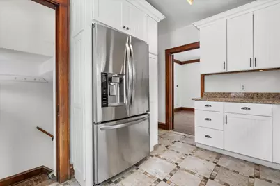 W140N10259  Fond Du Lac Ave, Germantown, WI 53022 - Photo 17