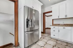 W140N10259 Fond du Lac Ave, Germantown, WI 53022 - Photo 17