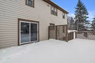 W140N10259 Fond du Lac Ave, Germantown, WI 53022 - Photo 9