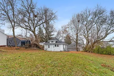 407  Greenwood Ave, Waukesha, WI 53188 - Photo 3