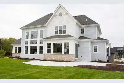 12810  Bluejay Ln, Mequon, WI 53097 - Photo 3