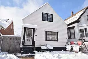 1971 S 32nd St, Milwaukee, WI 53215 - Photo 1