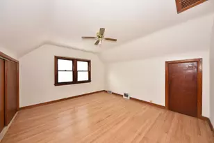 1971 S 32nd St, Milwaukee, WI 53215 - Photo 11