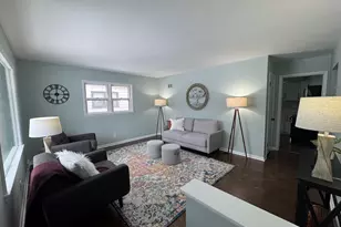 9331 W Elmore Ave, Milwaukee, WI 53222 - Photo 3