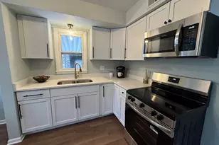 9331 W Elmore Ave, Milwaukee, WI 53222 - Photo 7