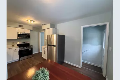 9331 W Elmore Ave, Milwaukee, WI 53222 - Photo 5