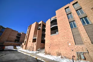 1906 E Shorewood Blvd, Shorewood, WI 53211 - Photo 17